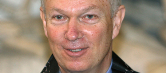 "Le mie dimissioni sono una sconfitta per i social e per il giornalismo universitario", dice Ian Buruma