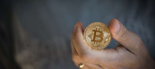 satoshi nakamoto bitcoin chi e