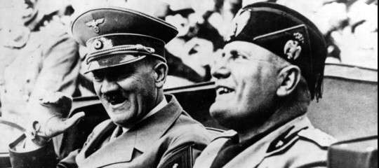 E Mussolini gridò: “C’è solo la razza ariana”