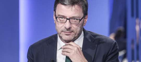 Giorgetti era un sostenitore del pareggio di bilancio in costituzione come dice monti