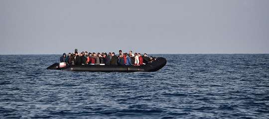 Migranti verso proroga di tre mesi della missione militare sophia