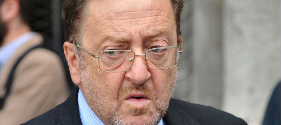 Immigrati clochard e la guerra dei poveri a milano secondo lassessore de corato