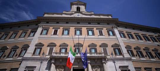 Le perplessita del m s dopo le condanne alla lega per le spese pazze