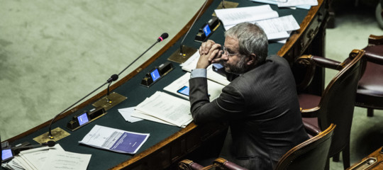 La lite via tweet tra borghi e lufficio stampa delleuroparlamento