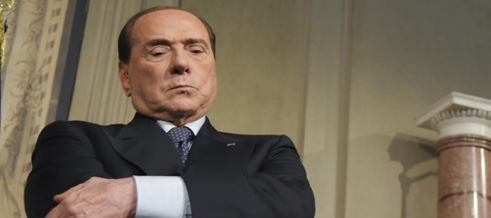 Berlusconi e ricoverato al san raffaele per una colica renale