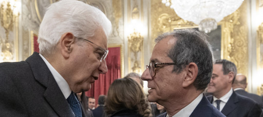 Il dedalo di numeri della manovra e della crisi