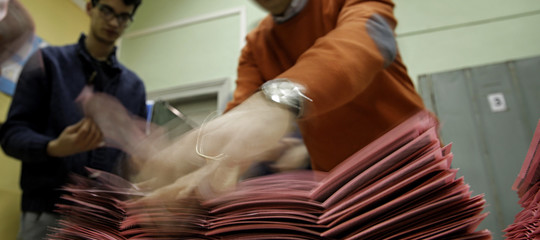 In sicilia oggi si vota oggi in comuni