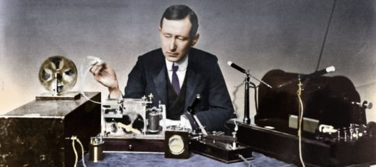Leterna disputa tra guglielmo marconi e nikola tesla