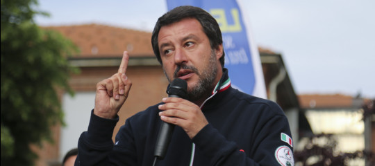 Chi ha fischiato il papa ha sbagliato dice salvini