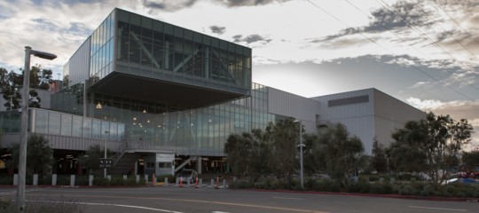 Facebook ha chiuso pagine in italia pubblicavano fake news a sfondo politico