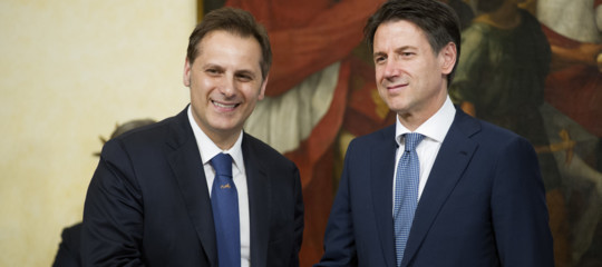 I giornali raccontano alcuni retroscena sul caso siri