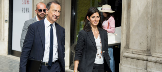 Sala raggi e una persona piacevole ci condividerei una stanza in erasmus