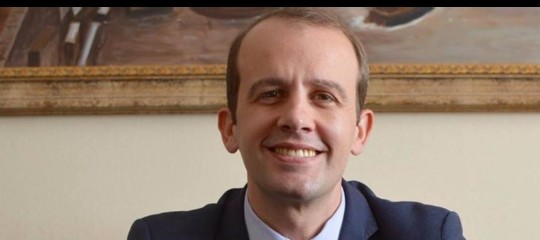 Ce unapp che aiuta gli albanesi a ottenere la cittadinanza