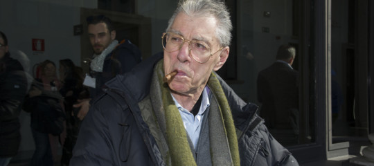 Fondi lega cassazione prescrizione per bossi e belsito resta la confisca dei milioni