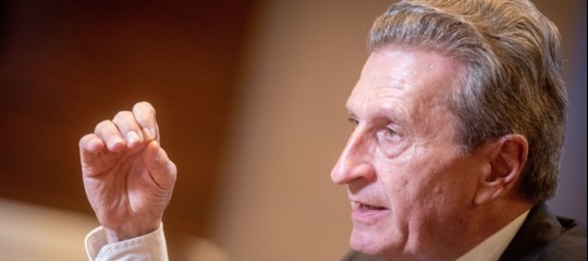 Oettinger: “dalla ue sostegno per facilitare il lavoro del nuovo governo” Oettinger dalla ue sostegno per facilitare il lavoro del nuovo governo