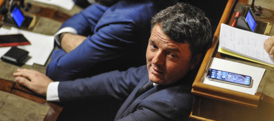 Renzi e uscito dallangolo e laddio al pd si allontana