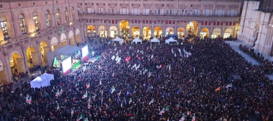Bonaccini riempie piazza maggiore vinta la sfida