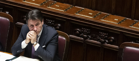 Conte dice no a gruppi parlamentari a suo nome