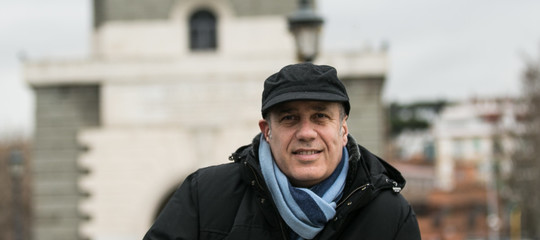 Contro i femminicidi federico moccia propone una educazione amorosa