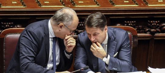 Tensione nella maggioranza sul mes la strada stretta della risoluzione